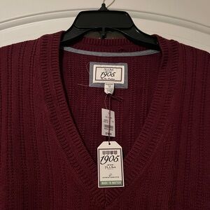 JoS A Bank 1905 Men's Burgundy Sweater Vest
